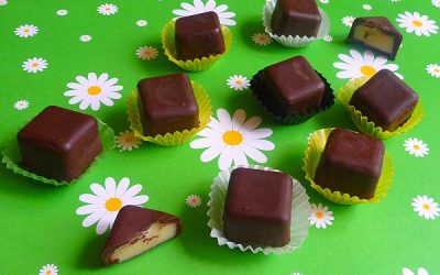 Marcipánkrémmel töltött bonbon