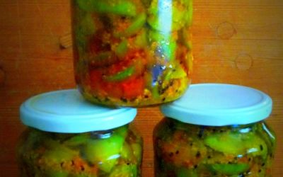 Zöldparadicsom achar (pickle)