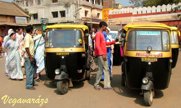 Közlekedj okosan – indiai életképek